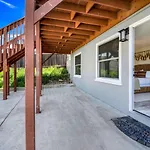 Charming Studio Retreat By Rather Be Properties